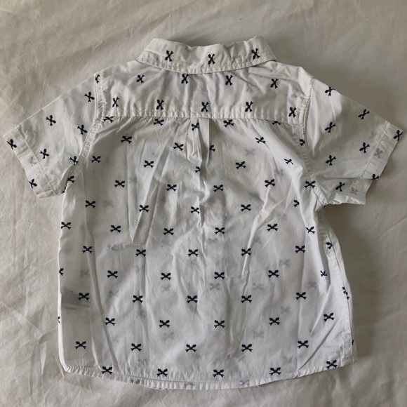 Boy’s Vineyard Vines Short Sleeve Button-Up - Picture 2 of 3